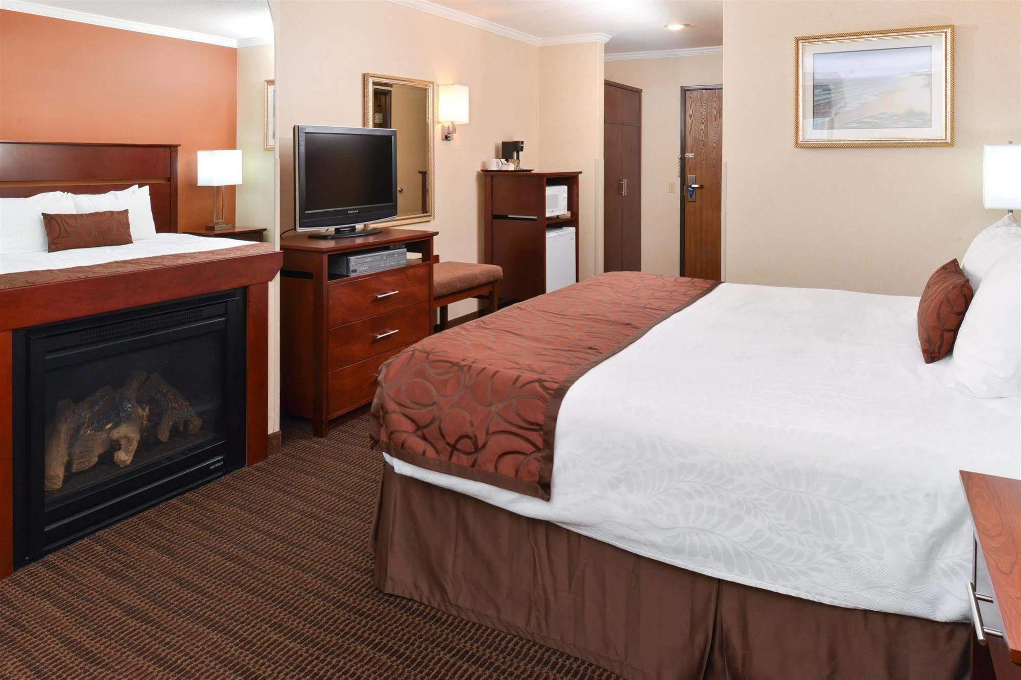 Best Western Plus Landmark Inn Λίνκολν Σίτι Εξωτερικό φωτογραφία